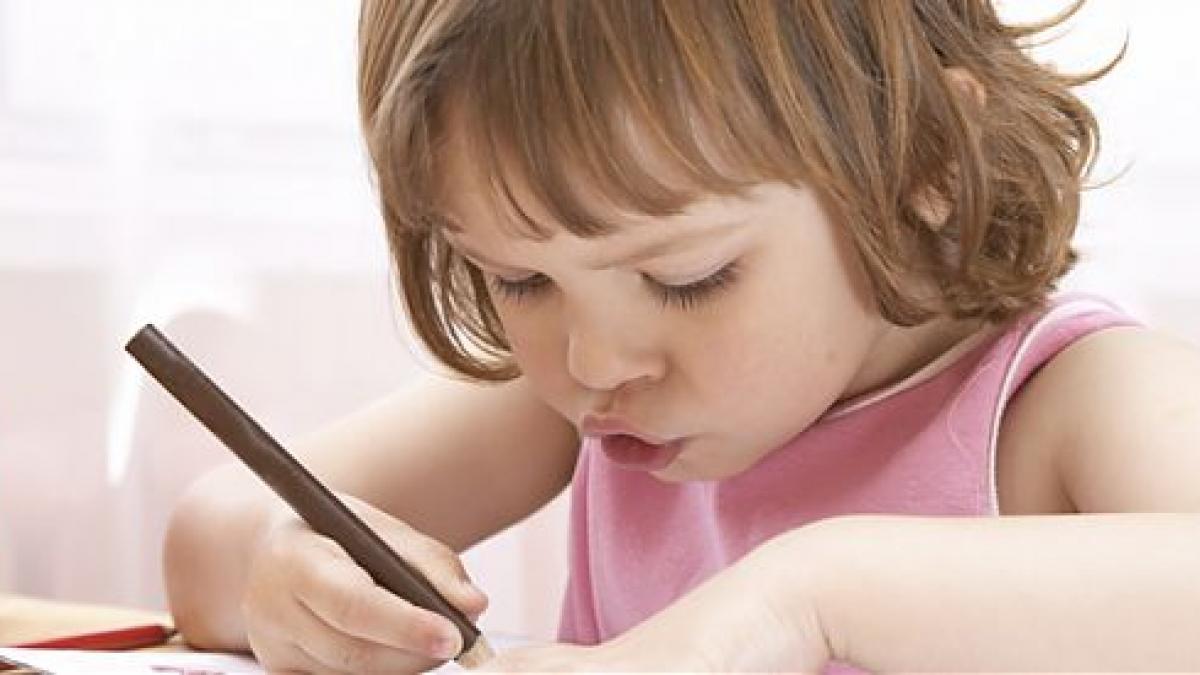 fructe gratis si pentru elevii din clasa zero printr o ordonanta de urgenta a guvernului ponta