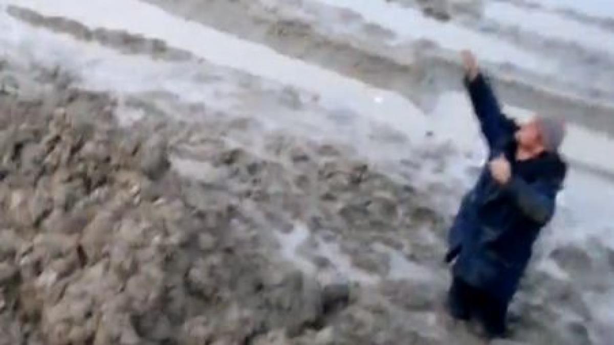 dorel de rusia in actiune cum s a blocat singur in noroi