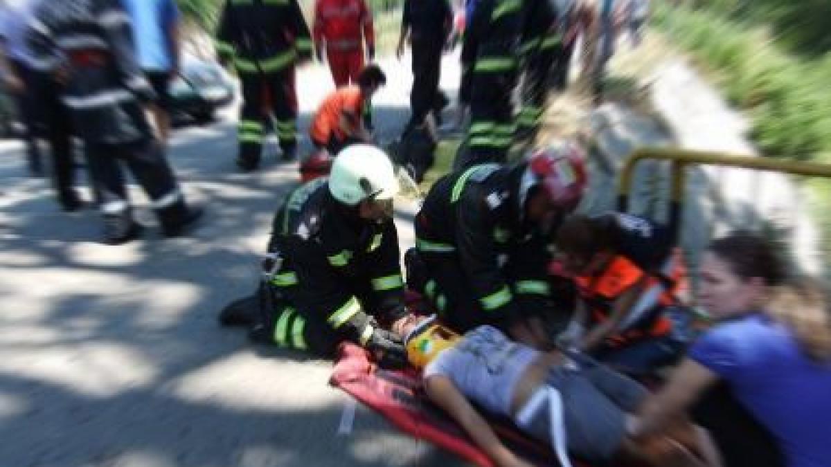 cinci morti intre care doi copii cu varste de 7 si 8 ani intr un accident rutier in mures