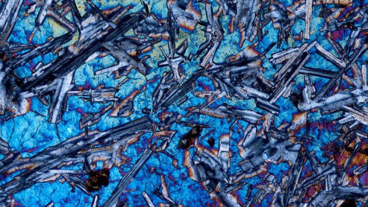 un mineral rar de pe luna a fost descoperit in australia