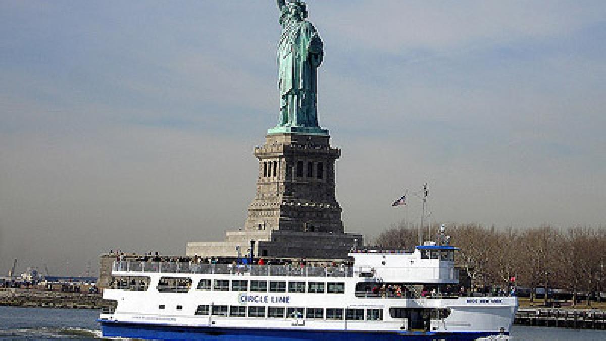 interiorul statuii libertatii se deschide din nou vizitatorilor