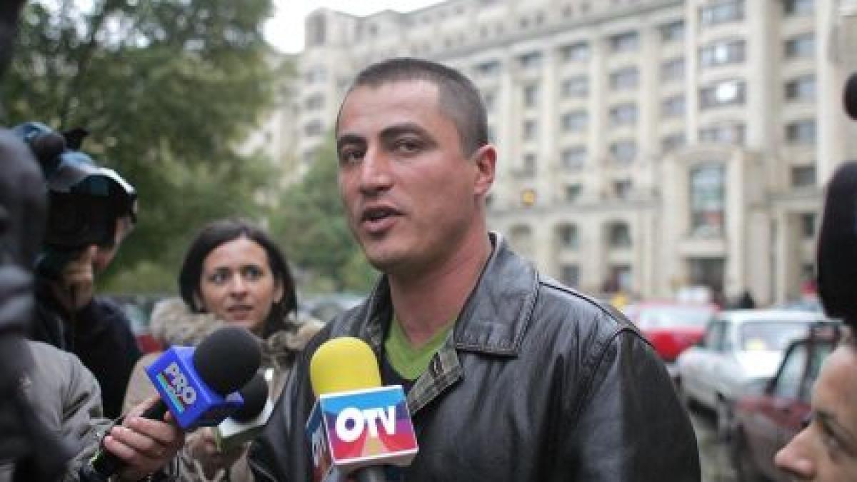 cristian cioaca este confruntat cu o serie de probe in apartamentul conjugal