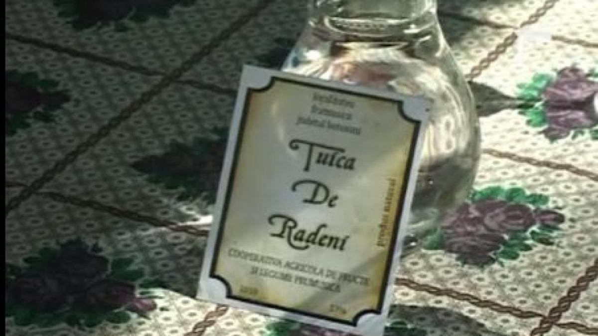 localnicii unei comune din botosani vor sa inregistreze tuica drept un produs traditional