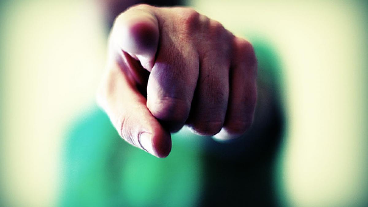 romanii care isi vor denunta vecinii la fisc ar putea fi recompensati financiar