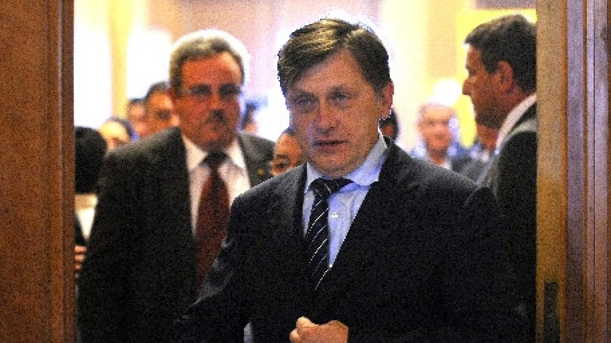 crin antonescu usl si a votat impartirea colegiilor parlamentare