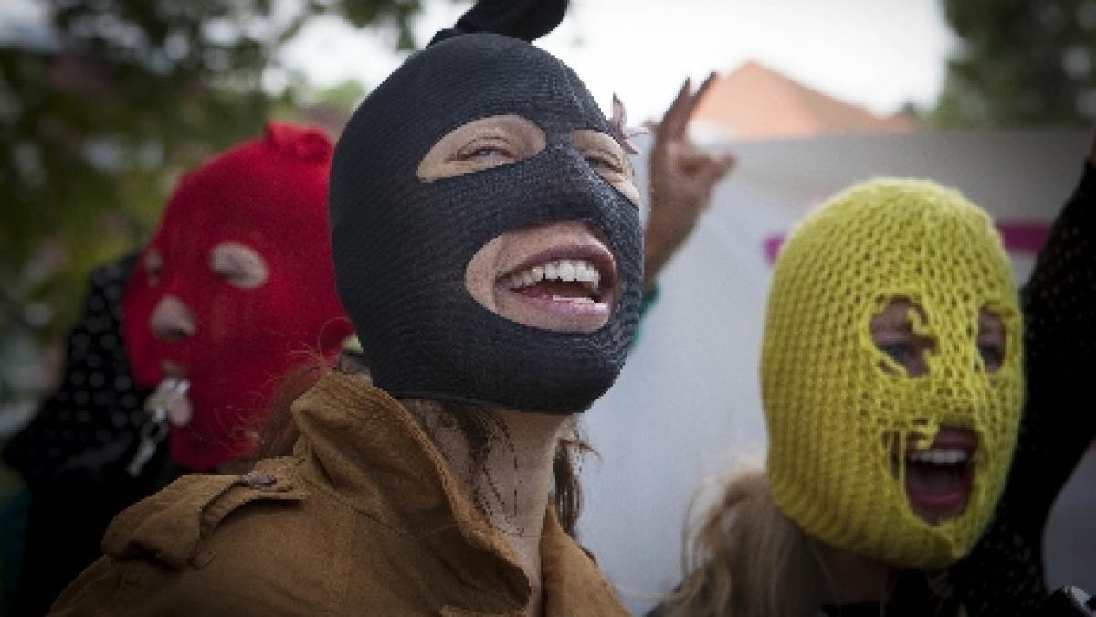 grupul feminist pussy riot printre nominalizarile pe la premiul saharov pentru libertate de gandire