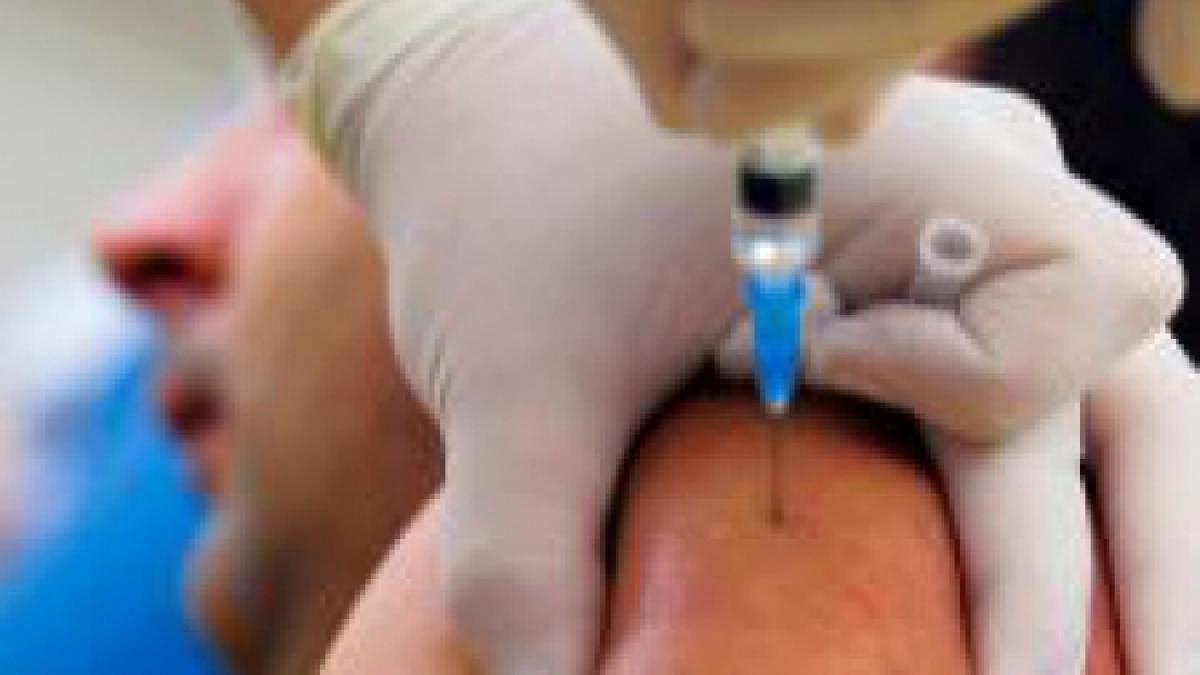 campanie de vaccinare antirabica in zona pietrosita buciumeni unde trei persoane au fost atacate de
