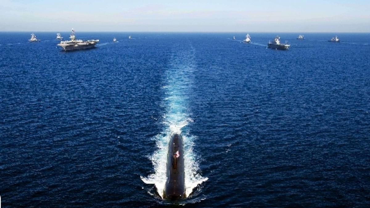 mobilizare fara precedent de nave de razboi in golful persic israel si iran mai au un pas pana la