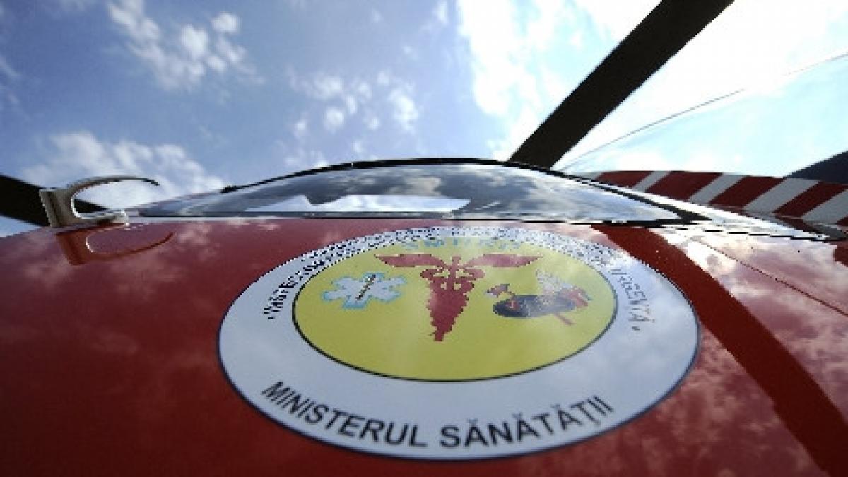 vaslui un copil de un an cu arsuri grave pe fata si pe corp a fost transportat de urgenta la un