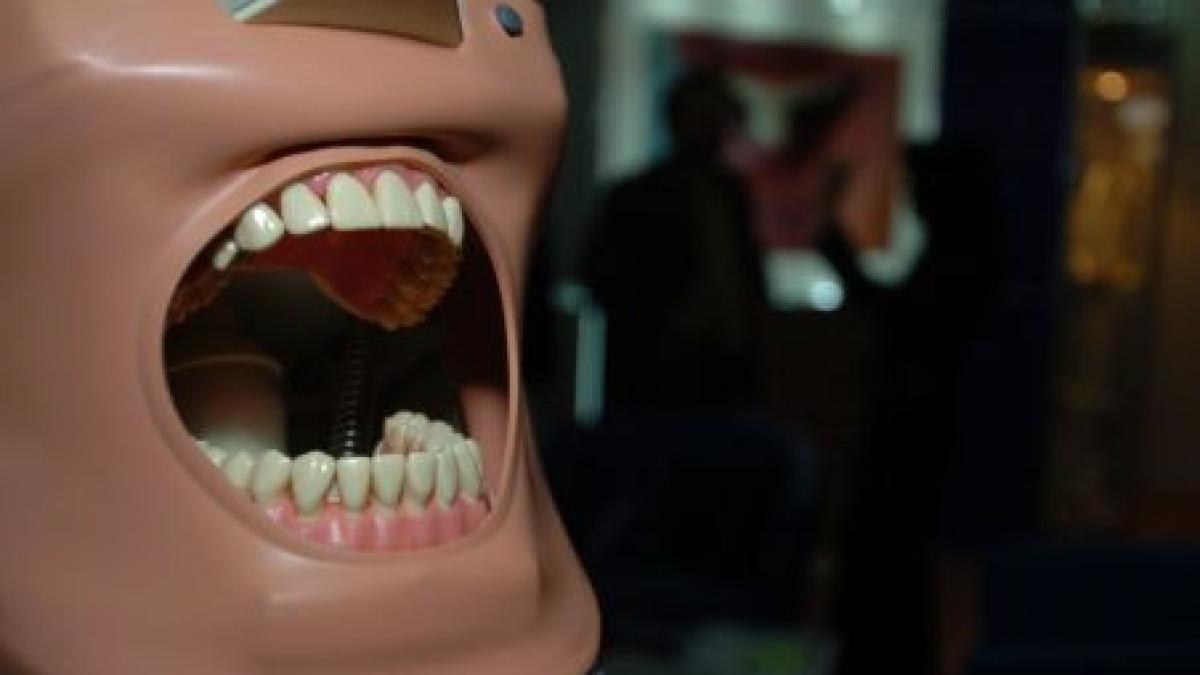 statistica ingrijoratoare aproape 80 din romani au probleme dentare