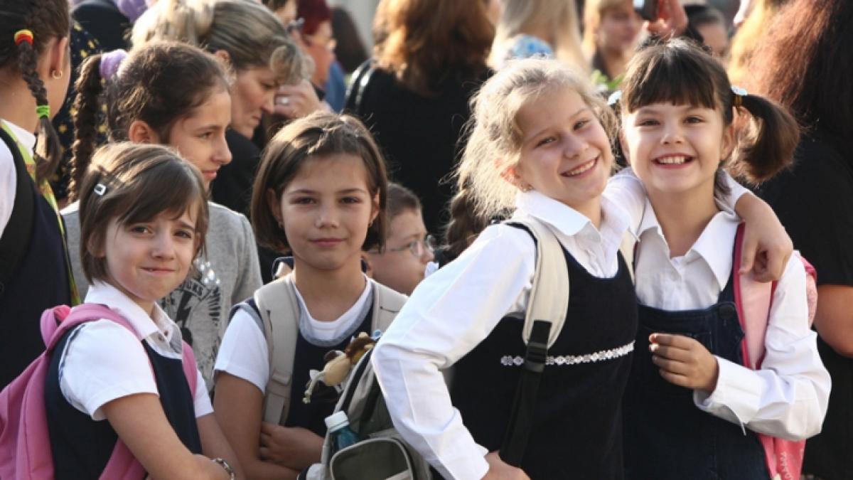 ziua in care 3 2 milioane de copii au emotii anul scolar 2012 2013 incepe cu clasa zero si se va