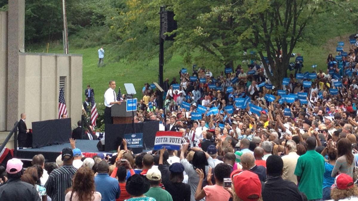 bresa de securitate in secret service ce crezi ca a facut barbatul ajuns in spatele presedintelui