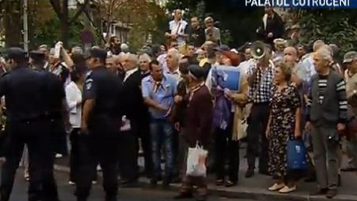 protest cu imbranceli la palatul cotroceni vezi ce i a suparat pe manifestanti