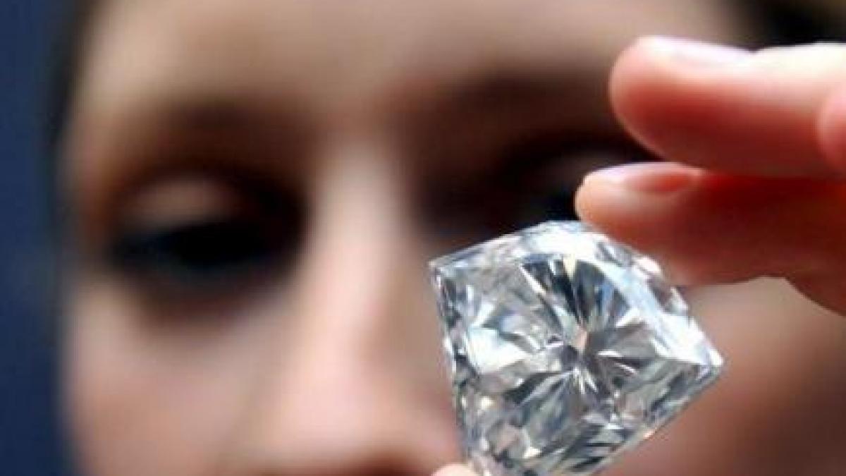 rusia da peste cap piata de diamante au fost descoperite rezerve de mii de miliarde de carate