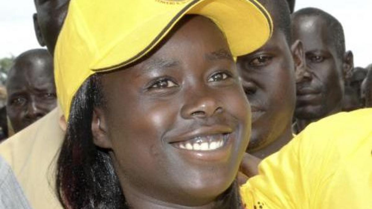 o adolescenta din uganda a fost aleasa in parlament