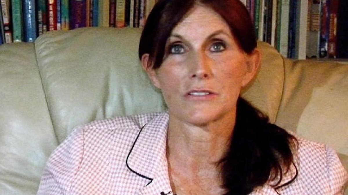 actrita din inocenta musulmanilor il da in judecata pe presupusul regizor al filmului