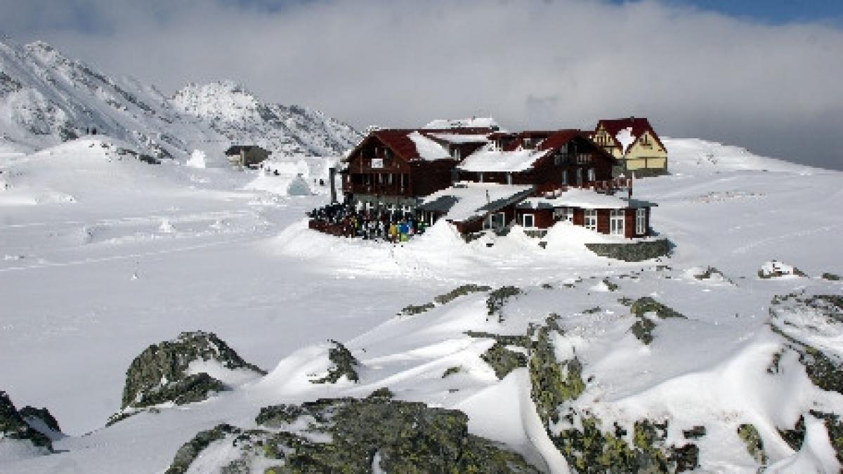 a venit iarna la munte stratul de zapada a atins 30 de centimetri la balea