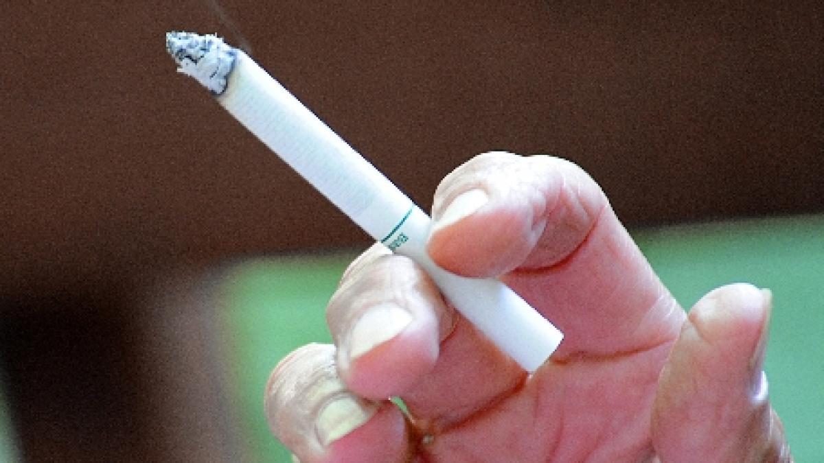 elvetia nu este de acord cu interzicerea fumatului in spatii publice