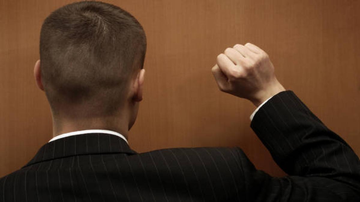 ca n filmele de groaza s au trezit la usa cu fiul pe care l au ingropat in urma cu o luna si