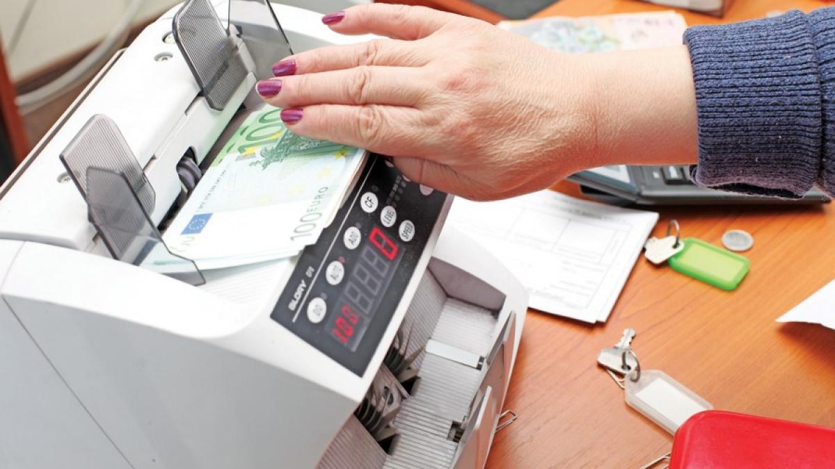 acum este momentul ideal daca vreti sa luati un credit in euro euribor este la un minim istoric