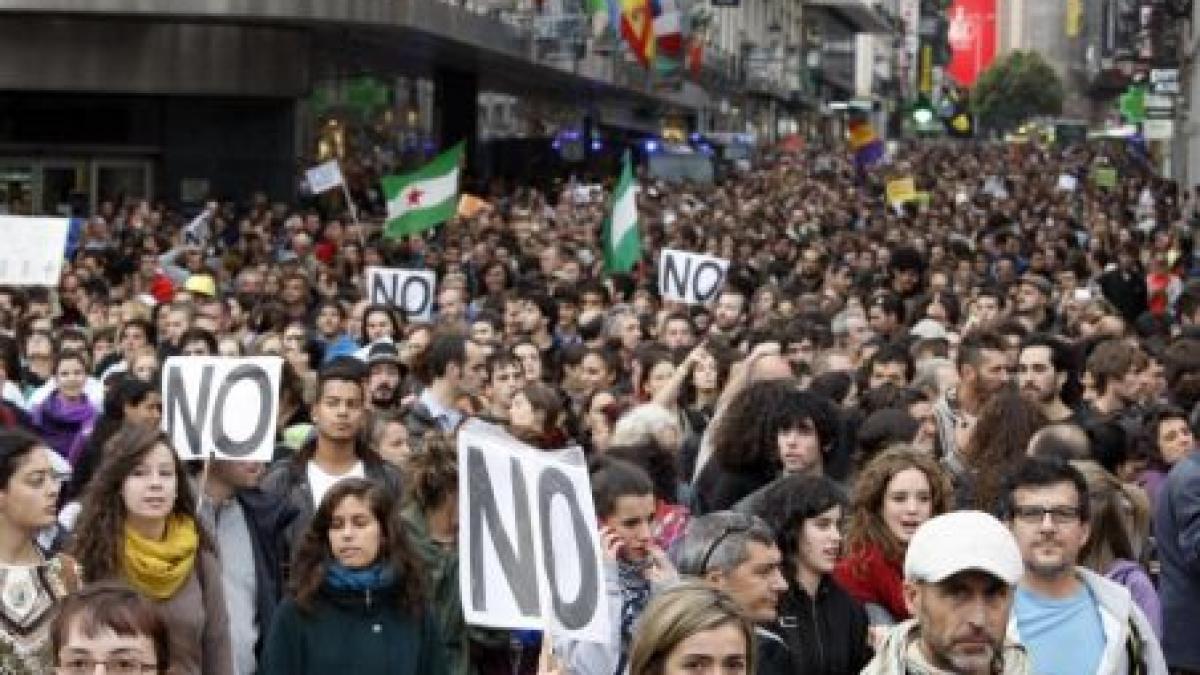 mii de manifestanti protesteaza din nou la madrid fata de masurile de austeritate