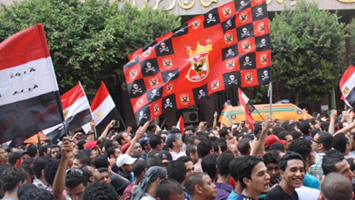 ultrasii egipteni au ocupat studiourile tv din apropierea capitalei cairo