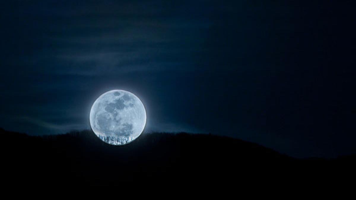 un politist a chemat intariri pentru o lumina ciudata era luna