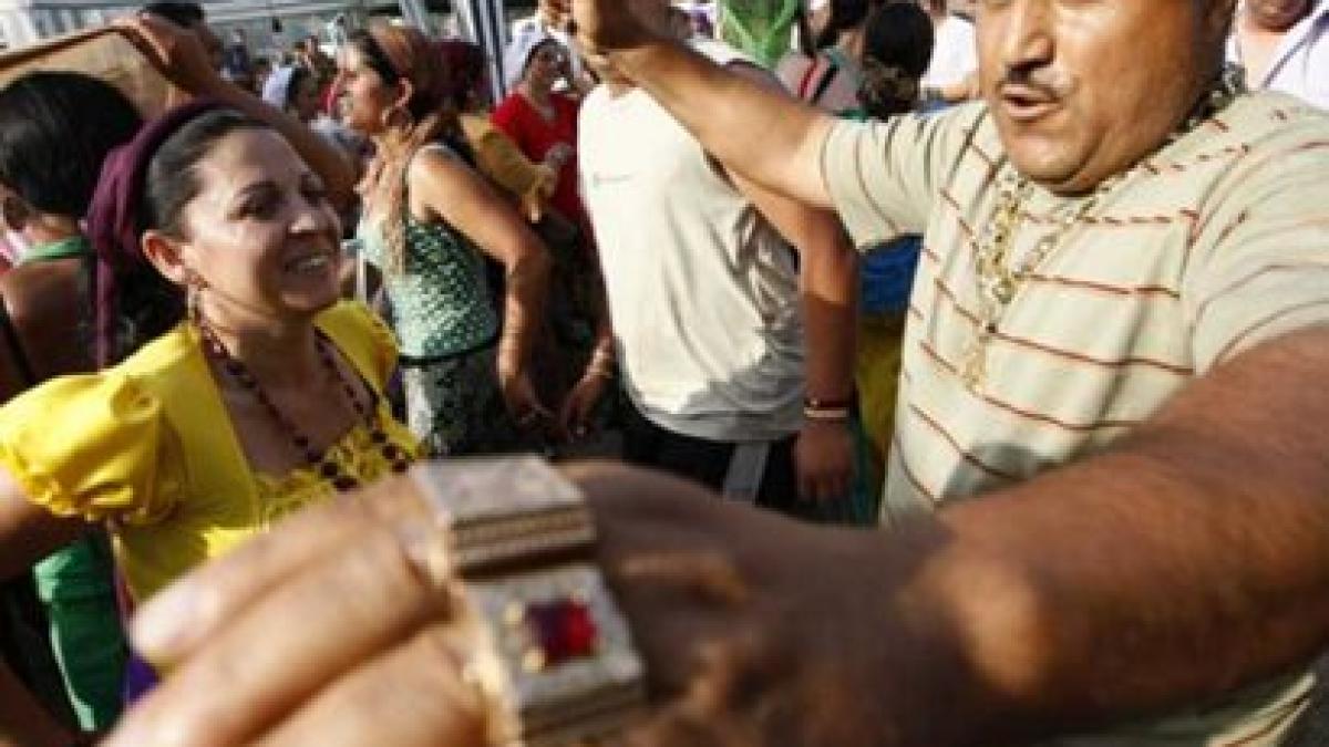 azi luam banii maine ne intoarcem inapoi in franta cum functioneaza repatrierea voluntara a