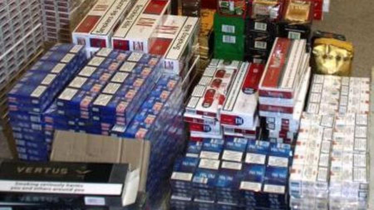 metode ingenioase folosite de contrabandisti pentru a nu fi prinsi tigari in pungi vidate sau in