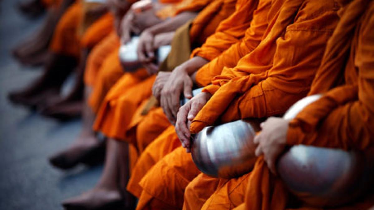 pare banal dar nimeni nu poate sa faca miscarea asta pur si simplu creierul nu iti da voie