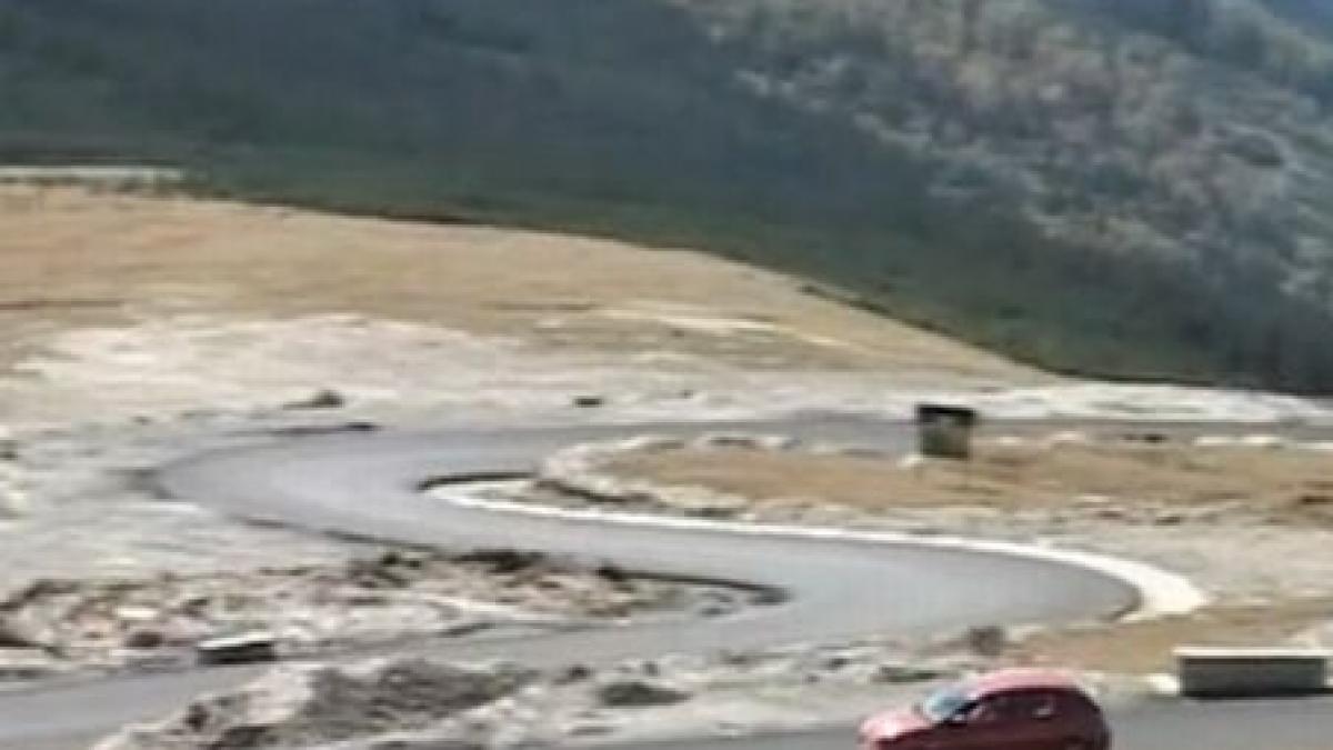 transalpina un drum regal dar plin de pericole nu are parapeti de protectie si nici indicatoare