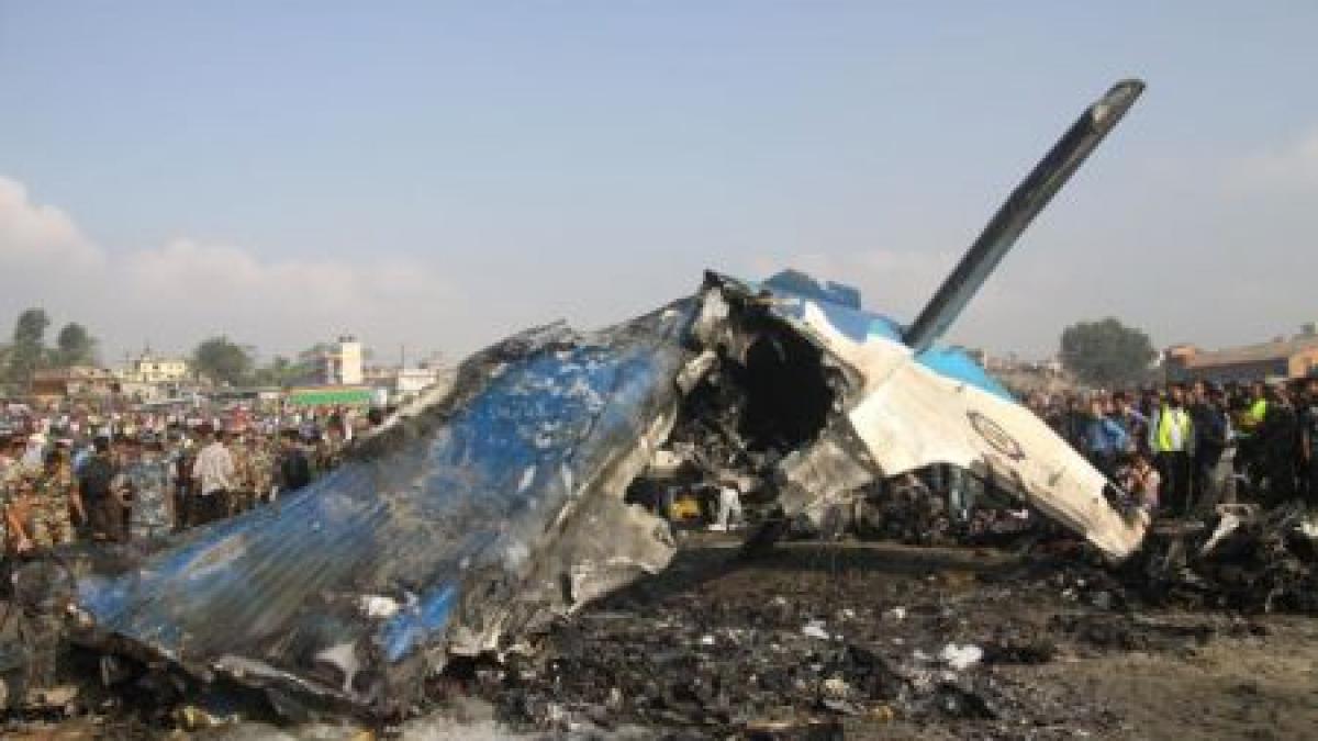 19 oameni au murit dupa prabusirea unui avion cu turisti imagini infioratoare de la accidentul