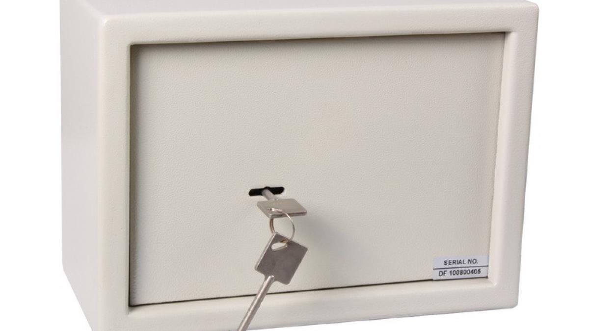 arges doua seifuri au fost gasite in lacul de acumulare de la golesti