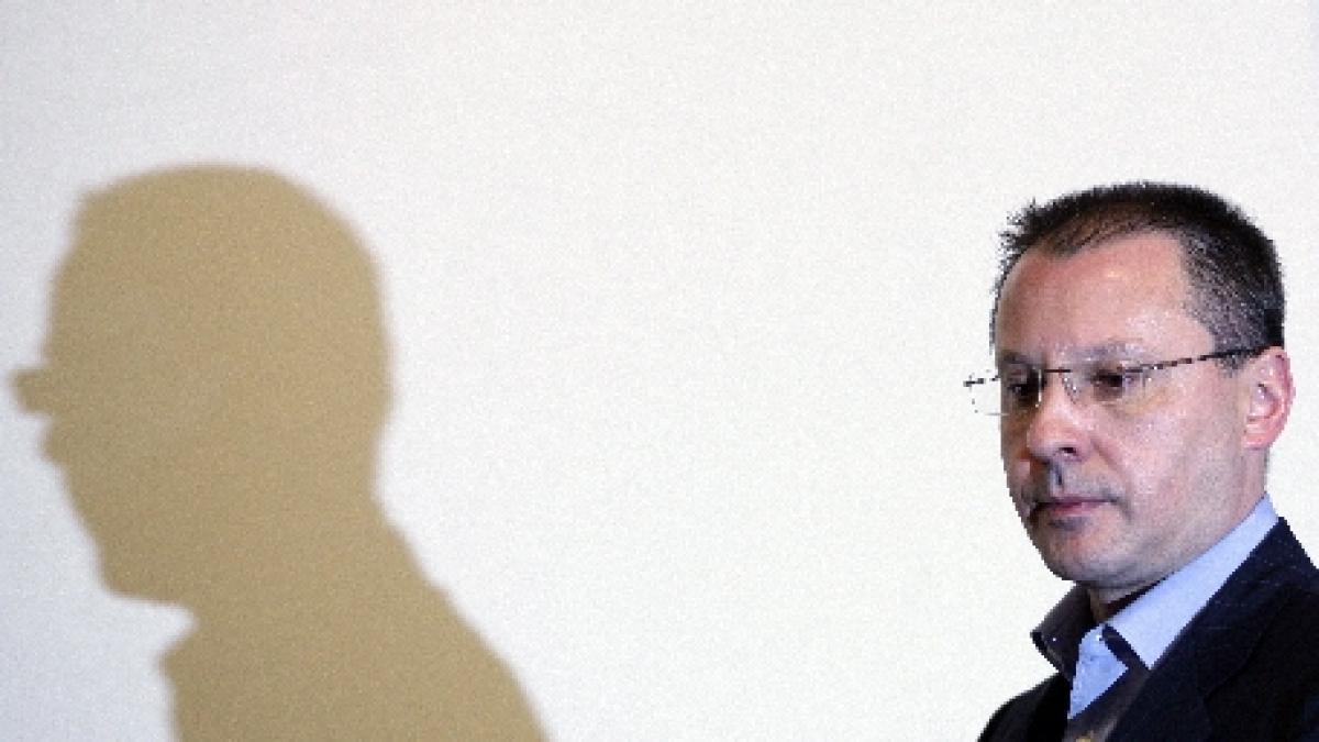 serghei stanisev fost premier al bulgariei noul presedinte al partidului socialist european