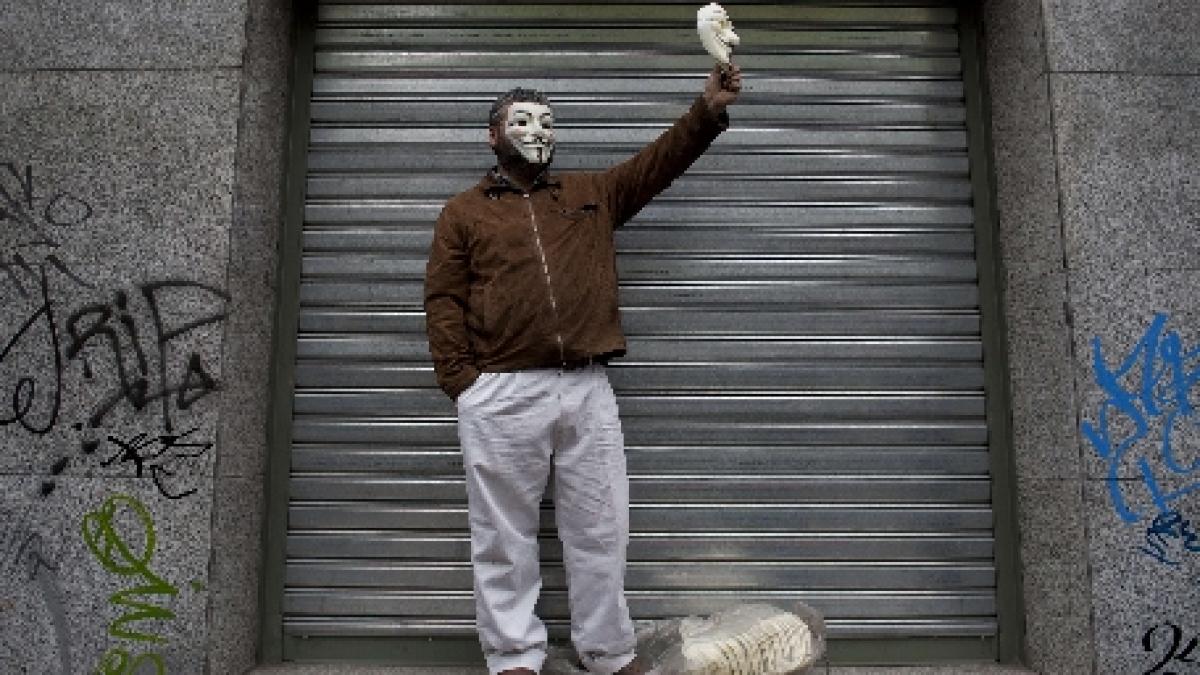 varsovia cateva zeci de mii de manfiestanti s au reunit pentru a denunta politica guvernului