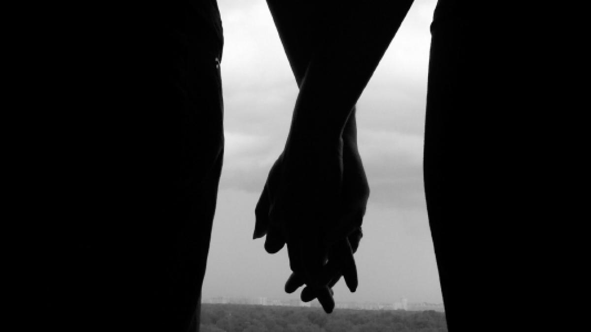 poveste de dragoste intre un profesor de 30 de ani si o eleva de 15 ani