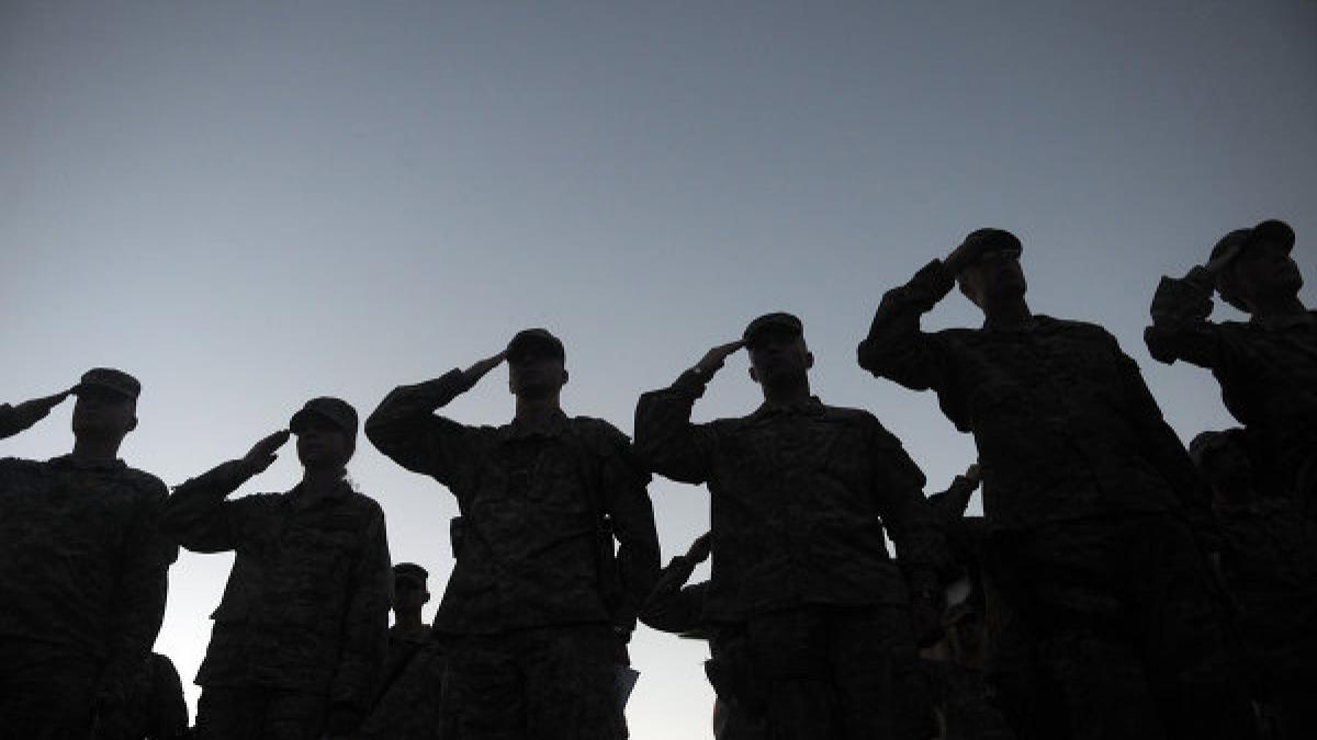 14 morti si zeci de raniti intr un atac sinucigas din afganistan