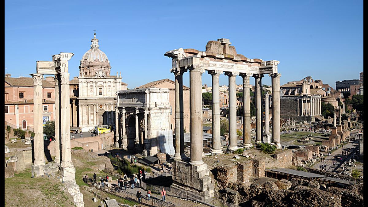 500 de euro amenda pentru un sandvis mancat in centrul istoric al romei