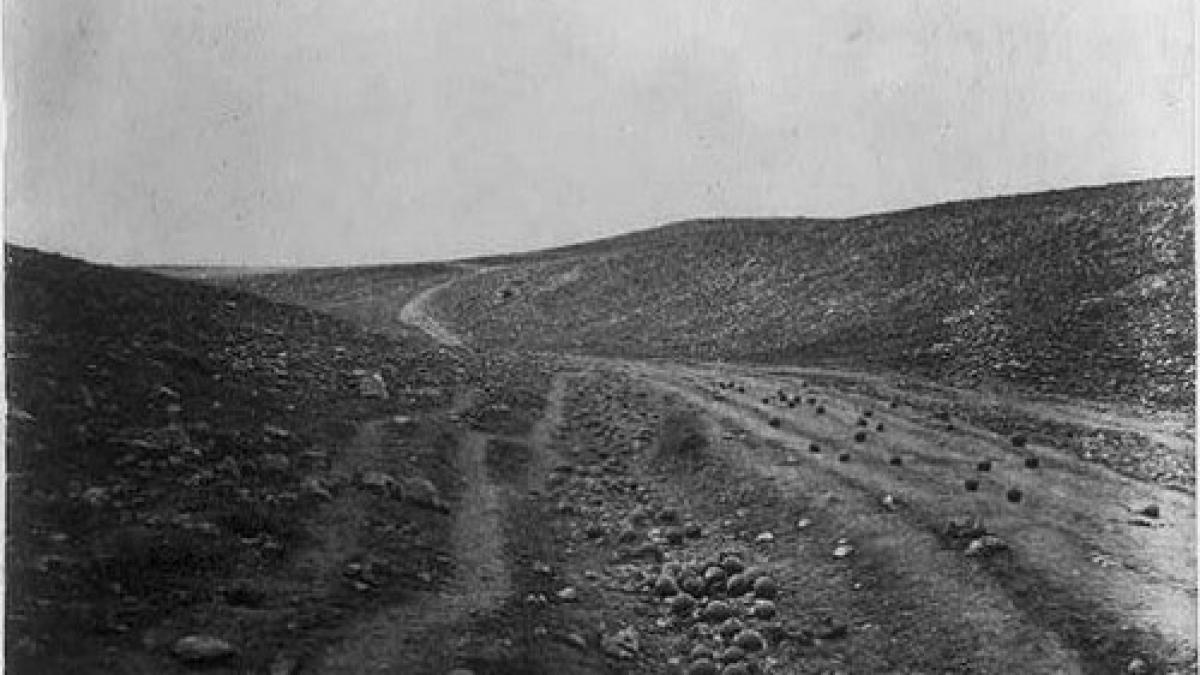 valea umbrelor mortii imaginea care a pacalit istoria vreme de un secol jumatate ce a descoperit un