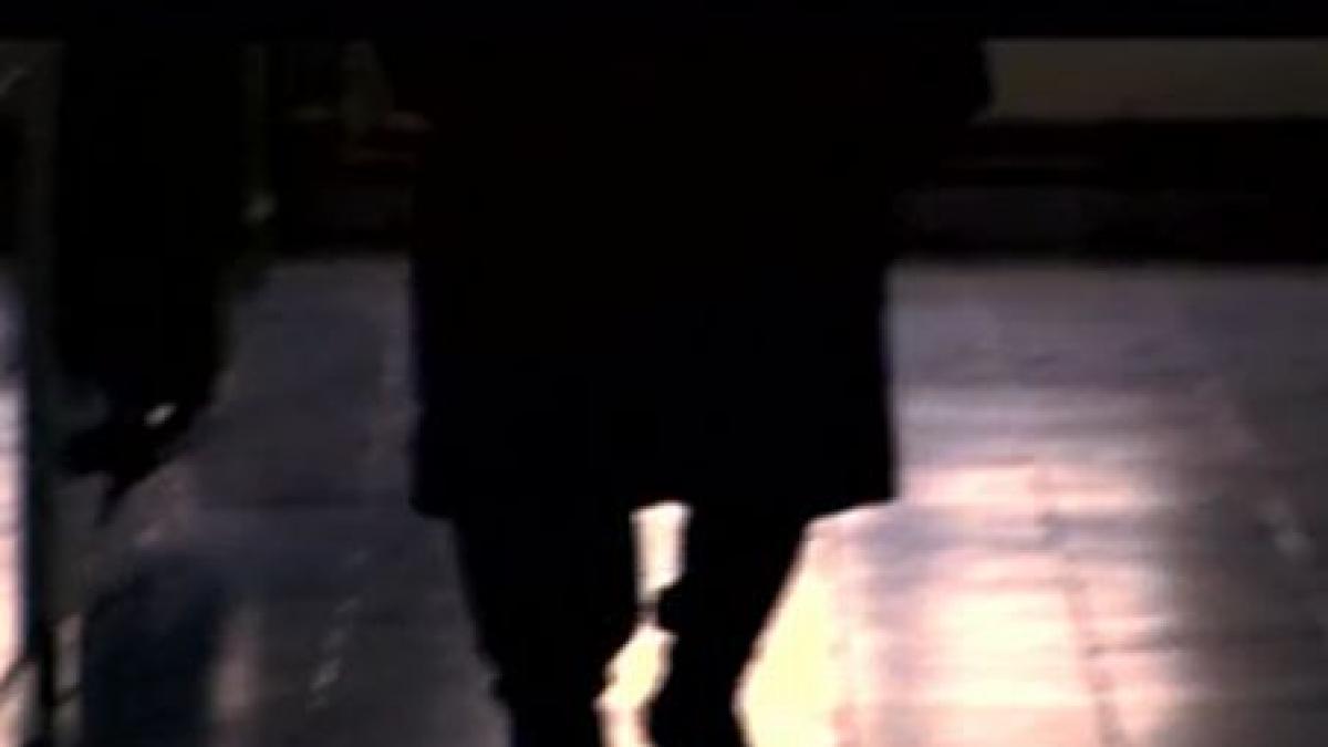 caminele pentru batrani ale statului inchisori fara gratii urmareste un material realizat cu camera