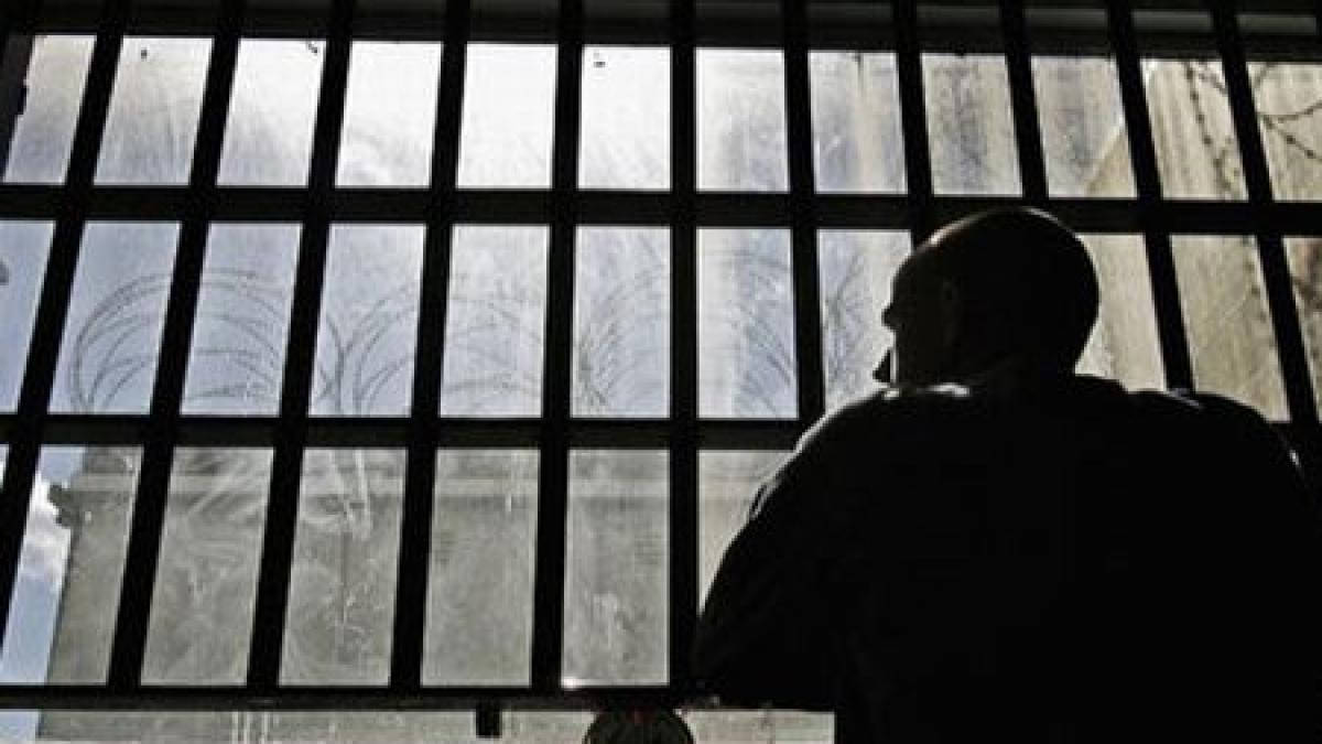 detinutii cu pedepse de pana la 6 ani de inchisoare ar putea fi gratiati ce infractiuni sunt