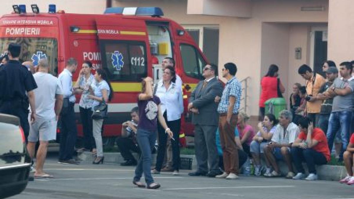 locatarii blocului afectat de incendiul din confort city isi cer banii inapoi pe apartamente