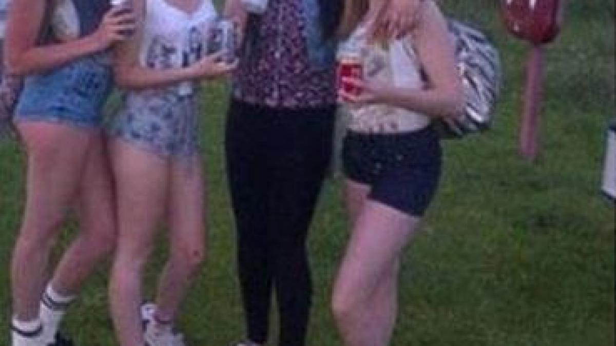 ce au patit cele patru eleve dupa ce au postat asta pe facebook comentariul unui prieten le a lasat