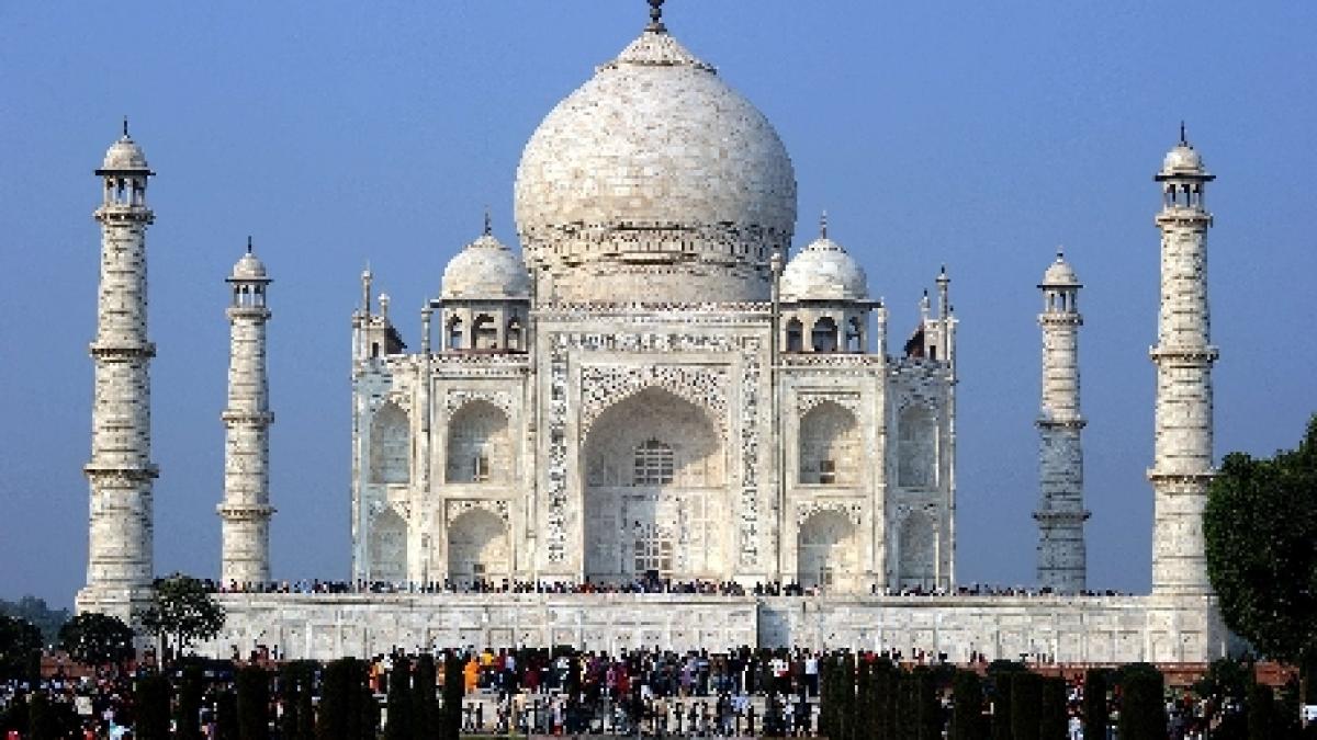 o replica de patru ori mai mare a taj mahal va fi construita in dubai