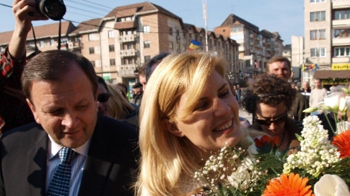 flutur elena udrea ar fi putut candida oricand intr un colegiu din suceava a facut foarte multe