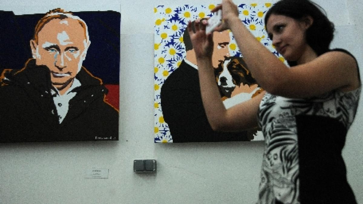 vladimir putin a implinit 60 de ani presedintele rus a petrecut impreuna cu familia si prietenii