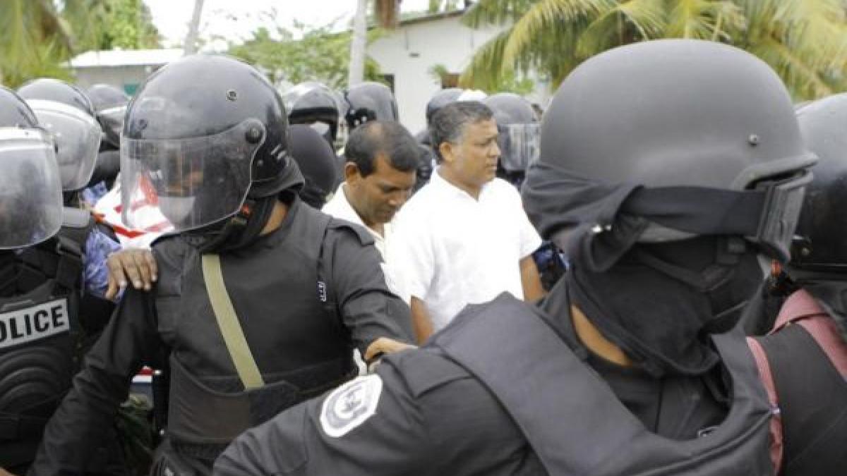 fostul presedinte din maldive arestat in timpul campaniei electorale
