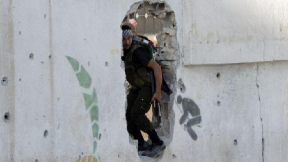 se pregatesc de razboi aliatii arabi ai sua nu au livrat arme grele opozantilor sirieni