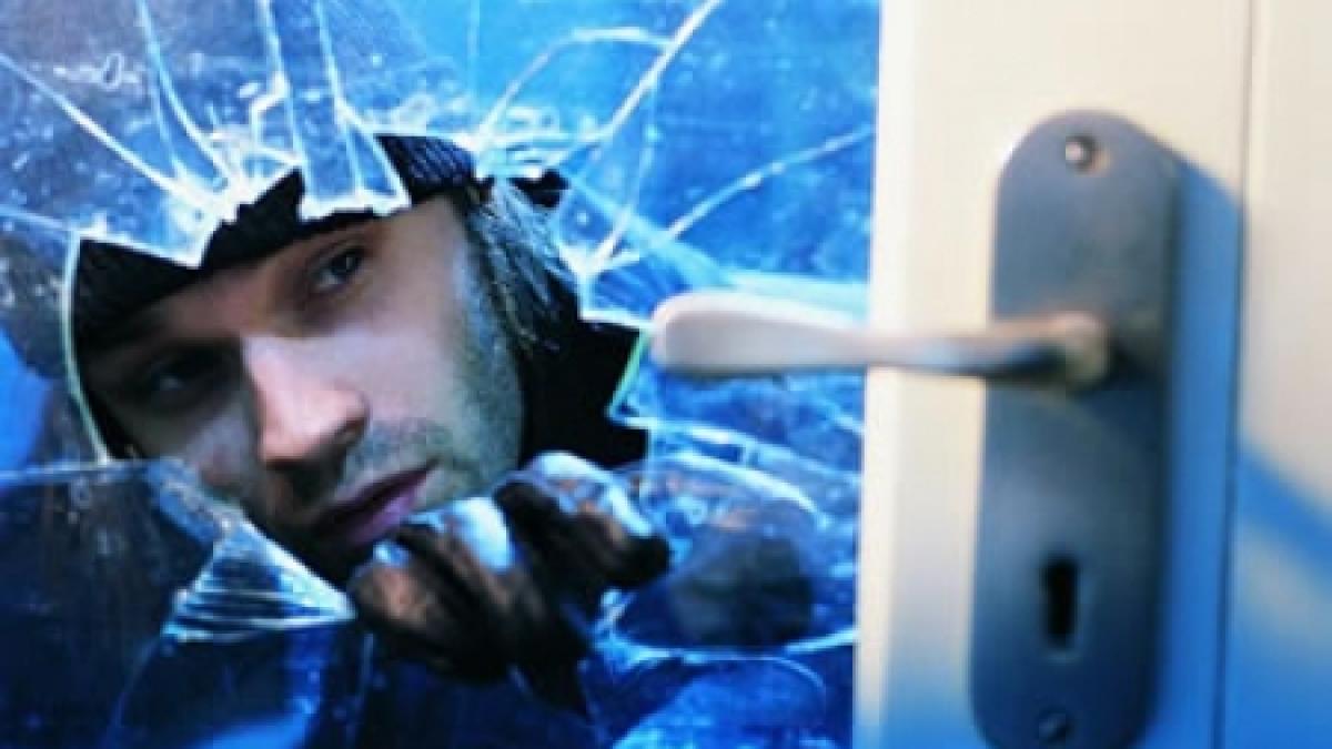 guvernul britanic va consolida dreptul la autoaparare impotriva hotilor din locuinte