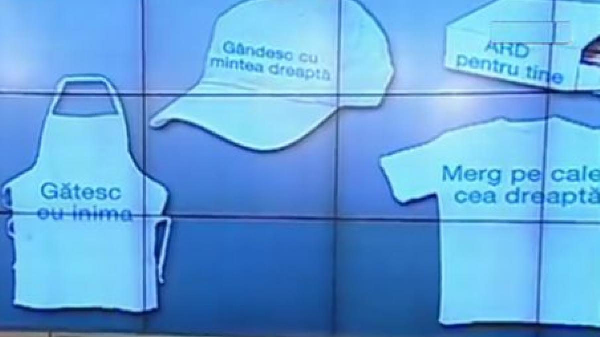 produse cu sloganuri erotice in punga electorala a pdl vezi ce contine cadoul pentru alegeri